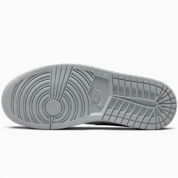 Air Jordan 1 low SE - Picture 4 of 9